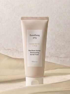 DumiDang Red Bean Honey Moisturizing Scrub Foam 150g  EXP: 08/2028